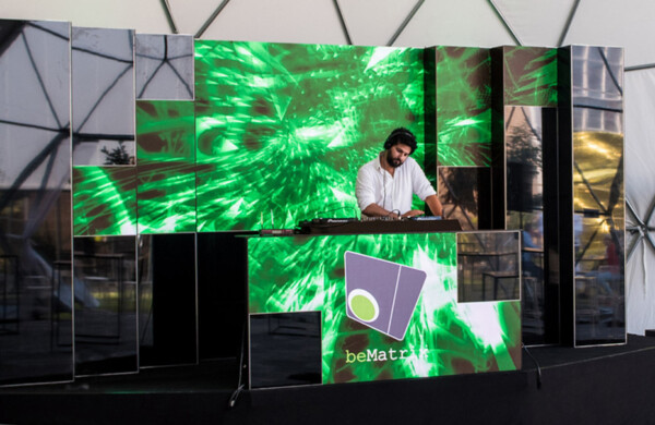 Veranstaltungstechnik vom Marktführer - Messebauer bee Frankfurt