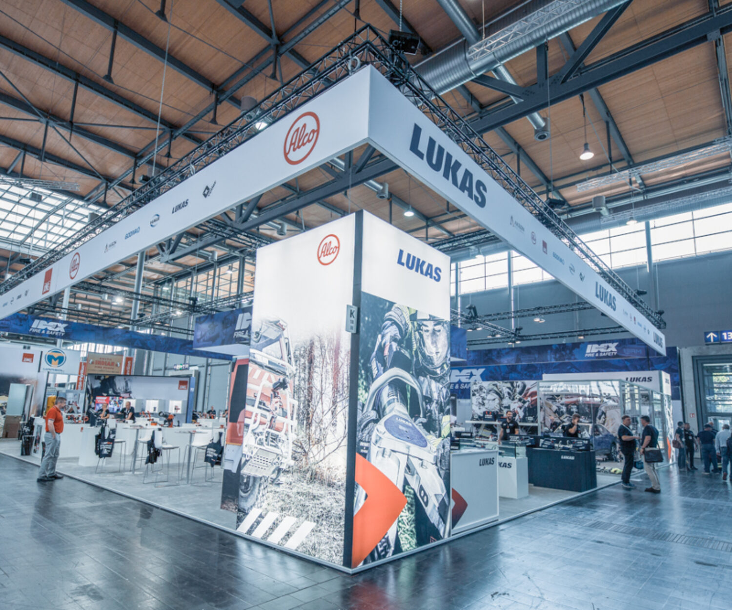 Messestand von Lukas Hydraulik auf der Interschutz in der Messe Hannover 1