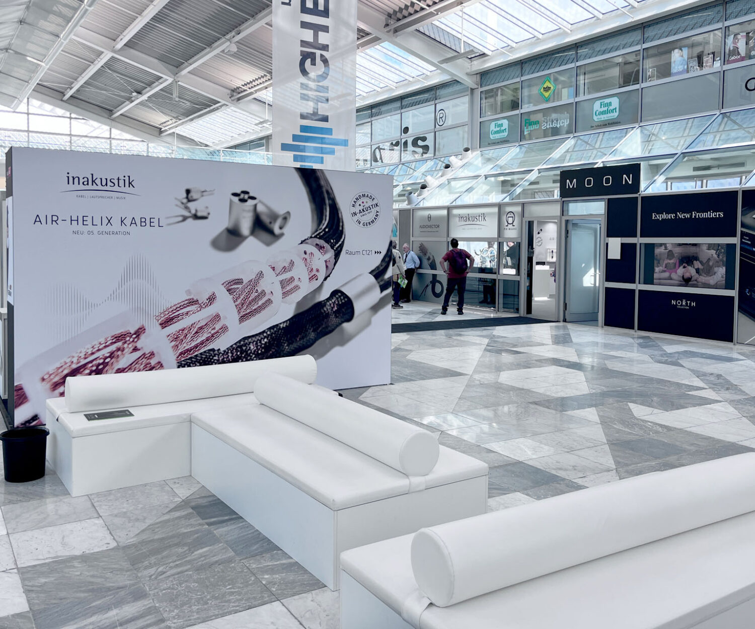 Messebauer bee GmbH - Messe HIGH END - Kunde in-akustik 01