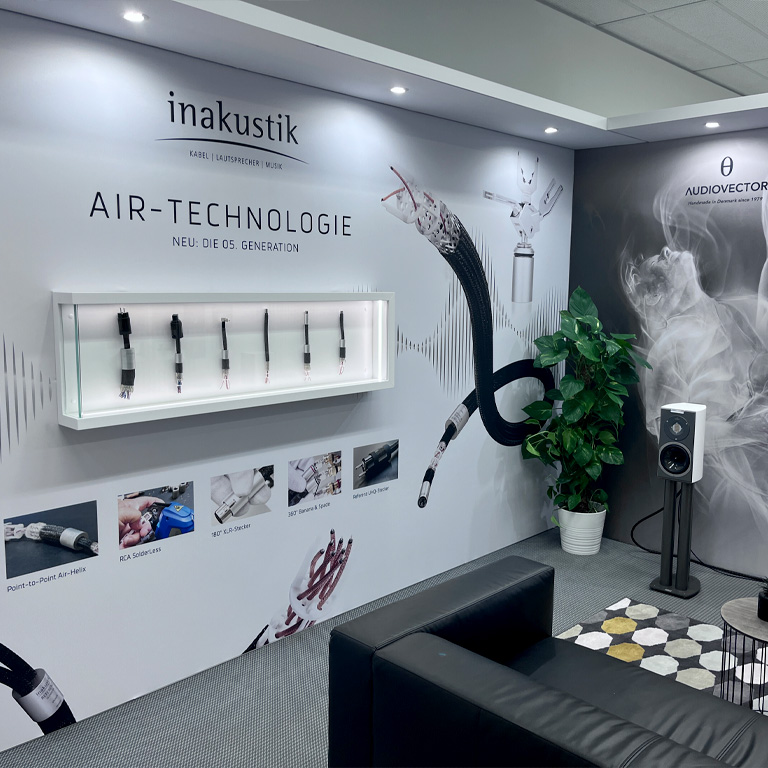 Messebauer bee GmbH - Messe HIGH END - Kunde in-akustik 08