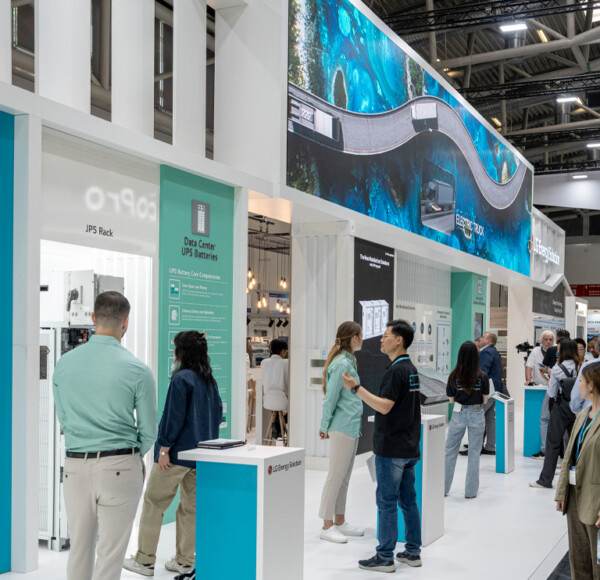 Messebau München – Messestand Interbattery Europe - Kunde LG Energy Solution - Messebauer bee GmbH in Deutschland - die Experten im Messebau