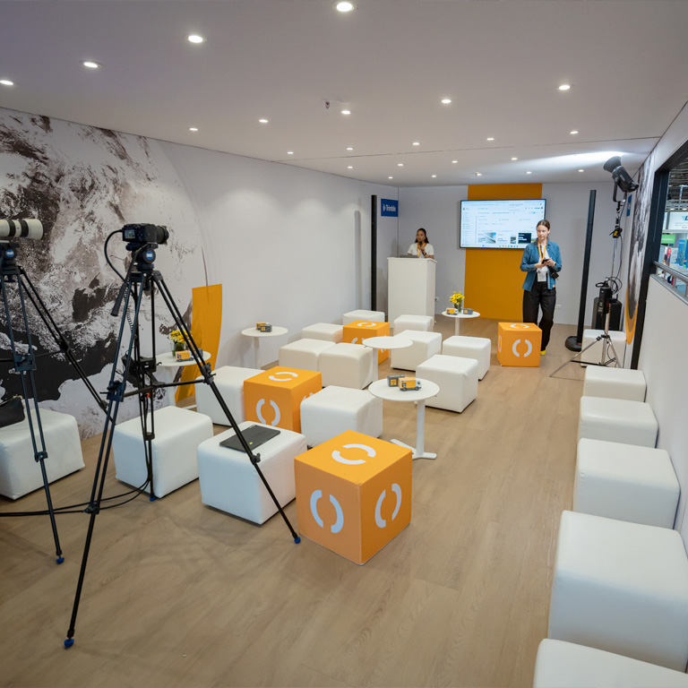 bee Messebau Frankfurt - transport logistic - Messestand Transporeon & Trimble 10
